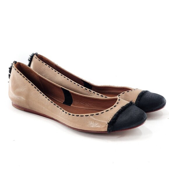 LEIFSDOTTIR NWOB Tan Black Leather Fringed Cap Toe Ballet Flats - Picture 1 of 7